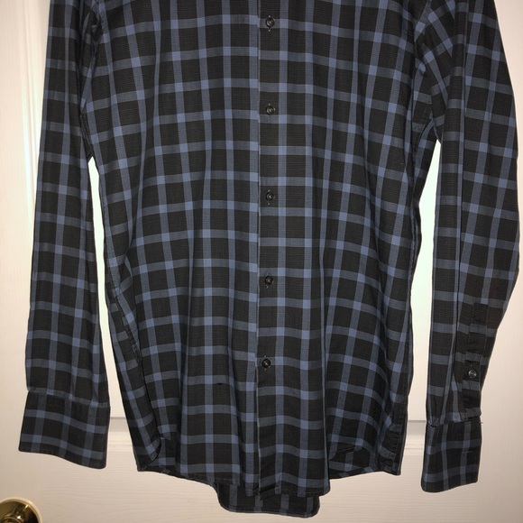 Hugo Boss plaid pattern button-down dress shirt - Picture 3 of 6